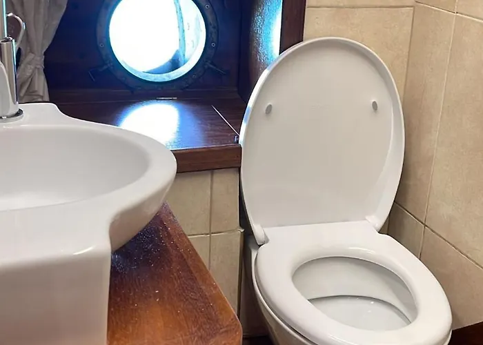 Botel Gulet - Cello The 3rd